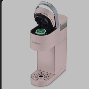 Keurig Soft Pink K-Mini Coffee Maker